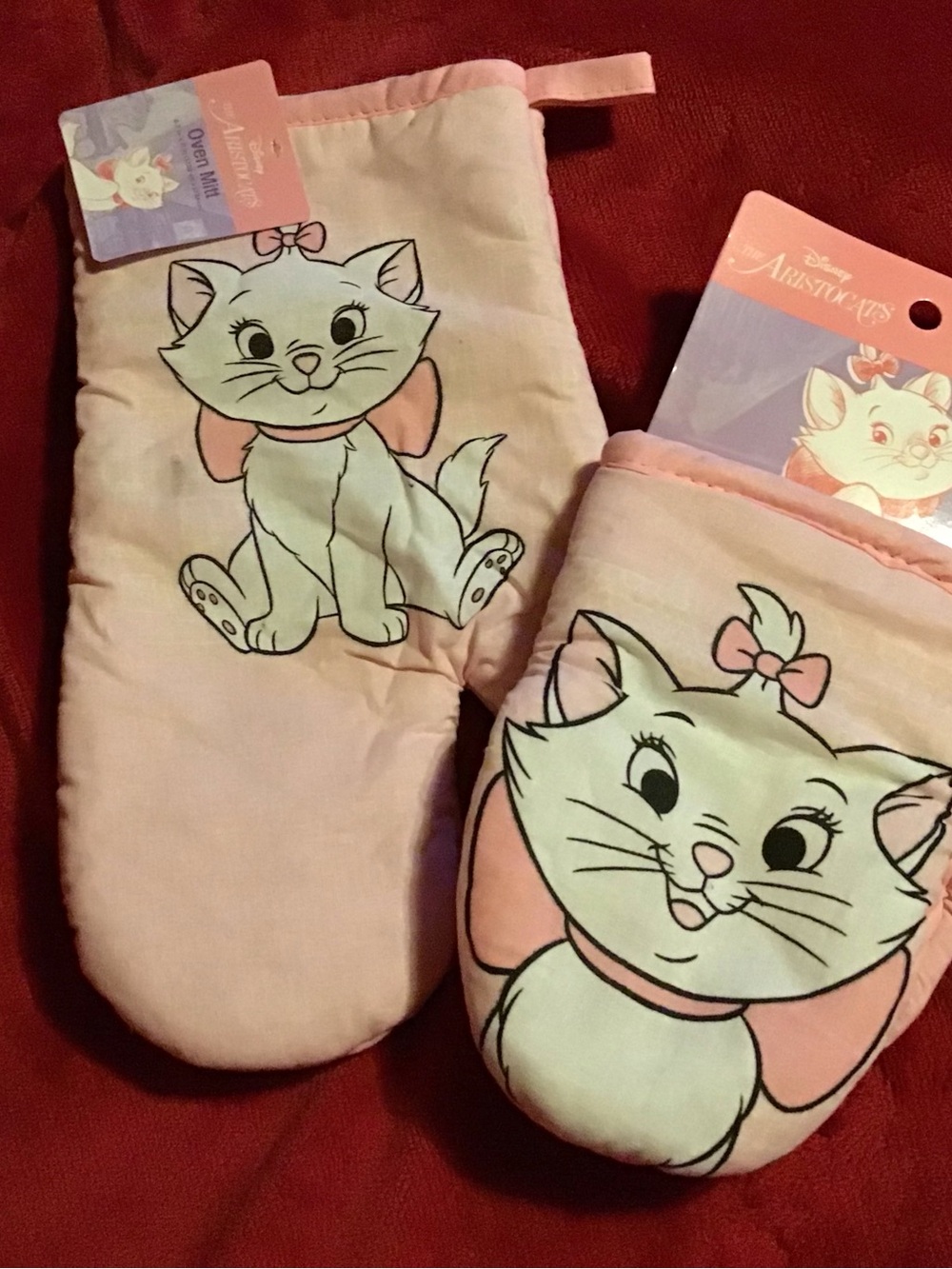 Disney Pink Marie Cat Oven Mitt and Pot Holder Set